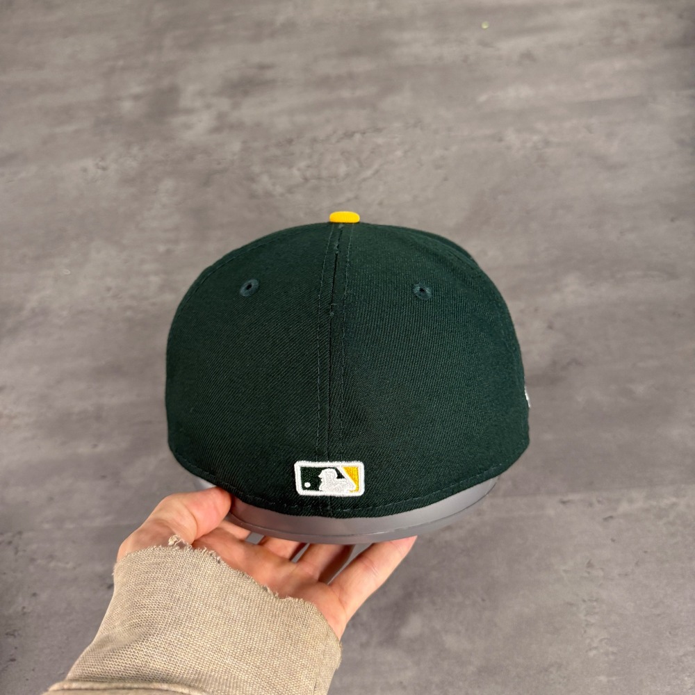 New Era Oakland Athletics Hat 7 1/4 Green Yellow Comic Cartoon Cloud Blue UV‎ - Picture 5 of 7